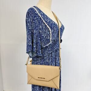 Michael Kors 35F9GTTC6L Jet Set Item Medium Envelope Clutch IN BISQUE